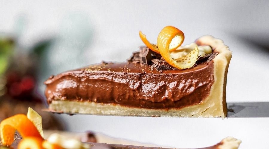 Tarta cu Ciocolata si Portocale - un desert usor si decadent!
